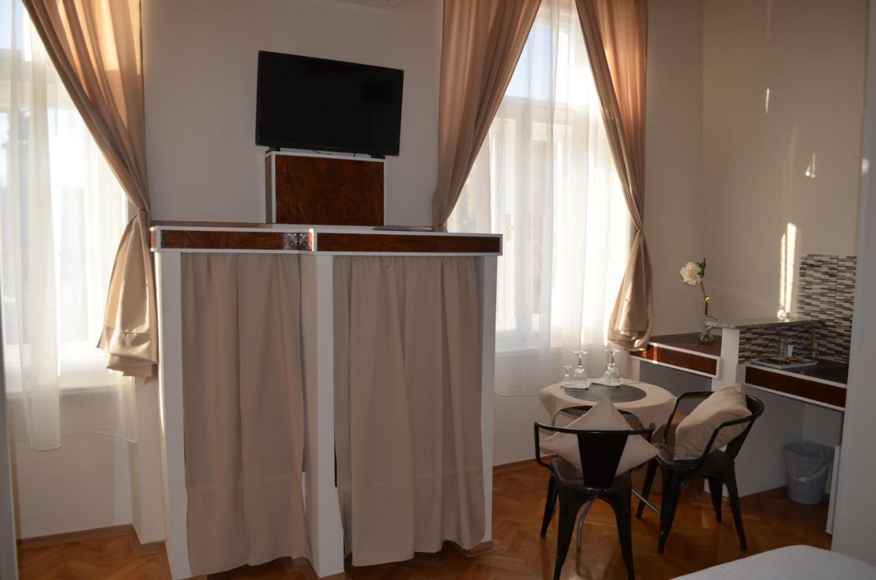 Rooms & Apartments Infinity Риека Экстерьер фото